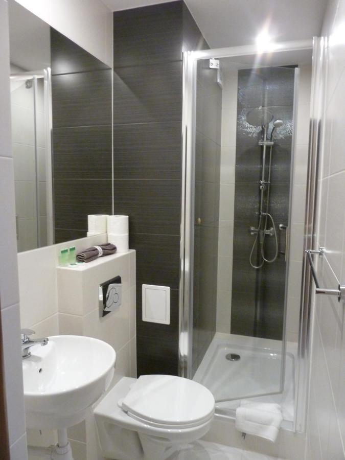Confero Bed & Breakfast Ниса Екстериор снимка