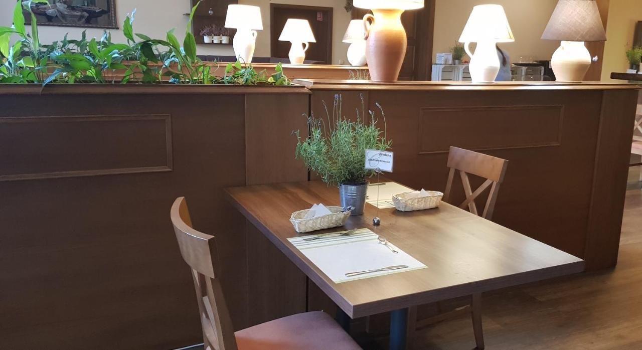 Confero Bed & Breakfast Ниса Екстериор снимка