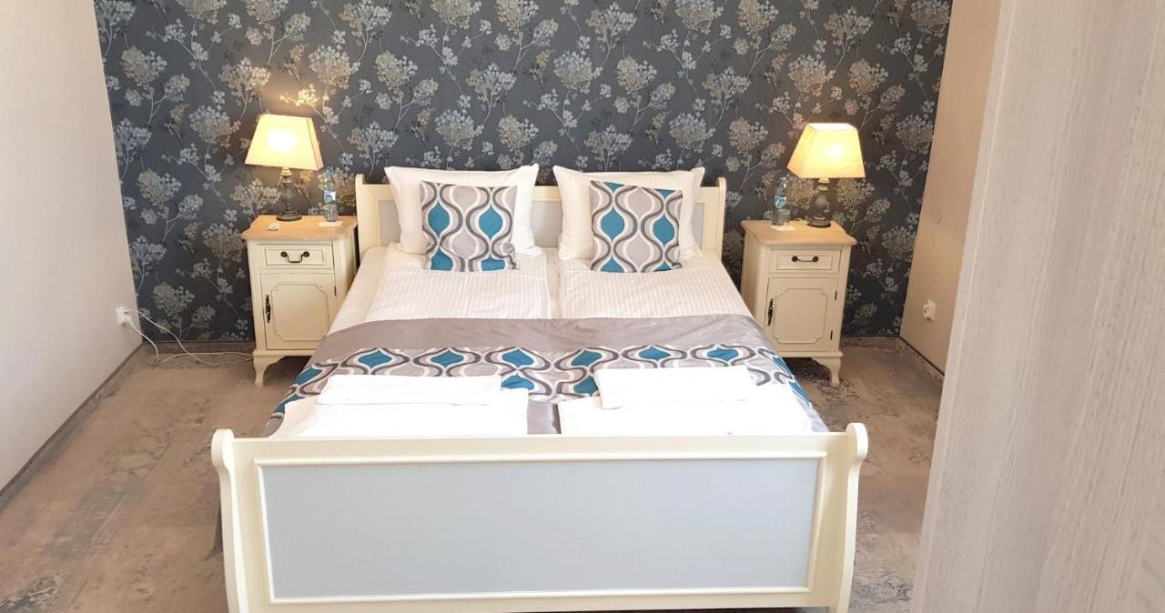 Confero Bed & Breakfast Ниса Екстериор снимка