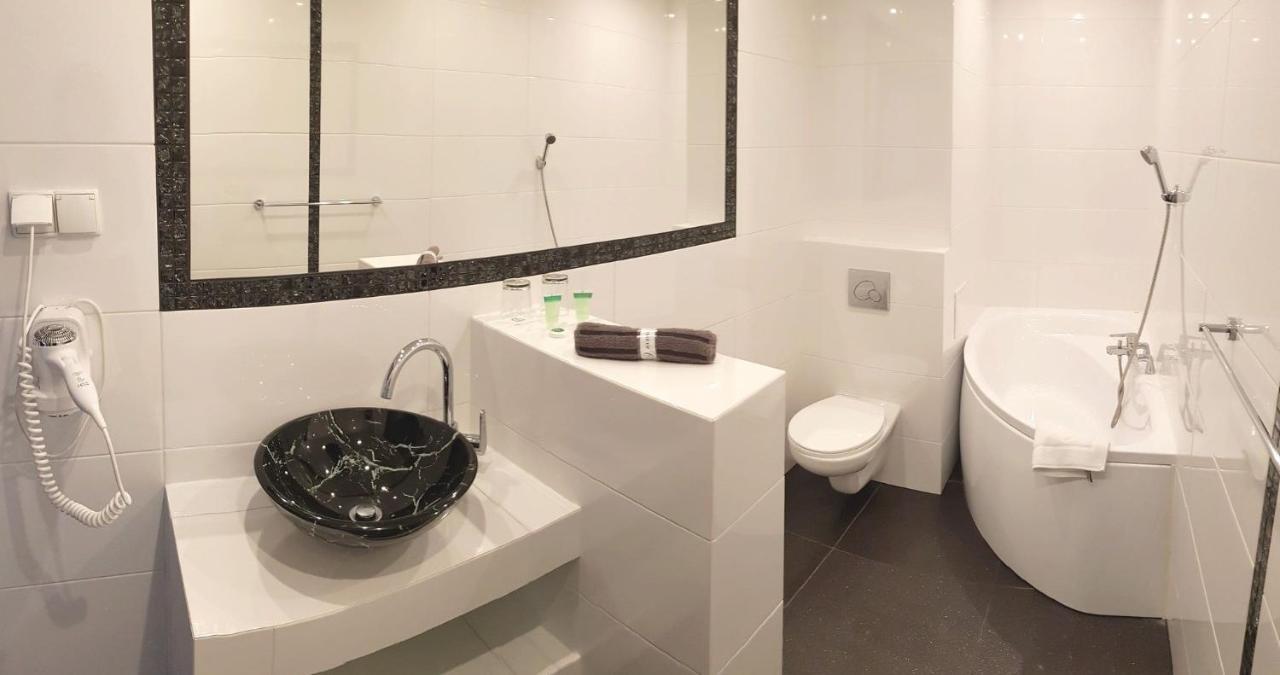 Confero Bed & Breakfast Ниса Екстериор снимка