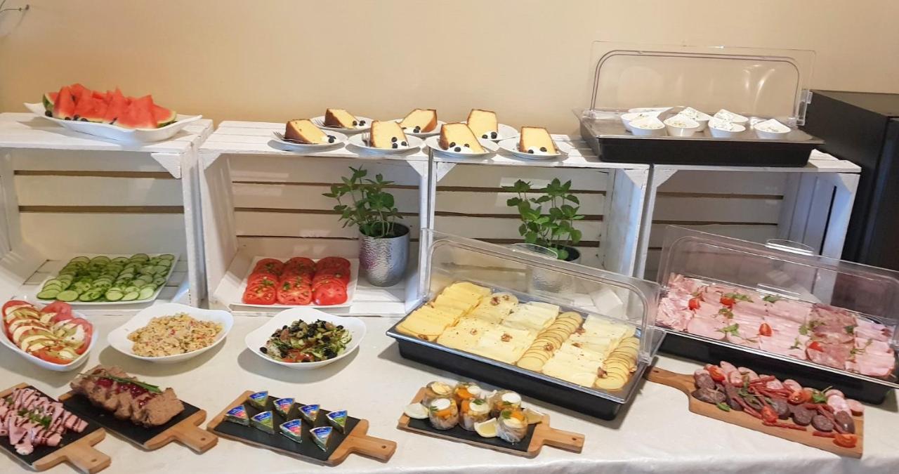 Confero Bed & Breakfast Ниса Екстериор снимка