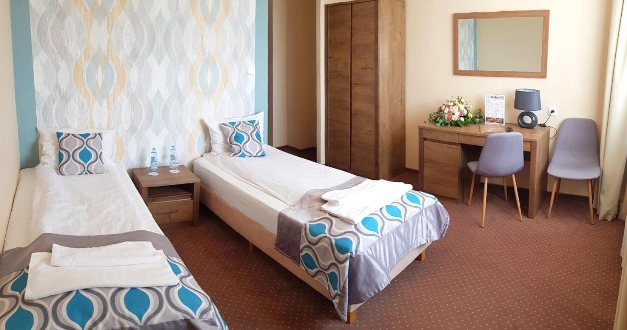 Confero Bed & Breakfast Ниса Екстериор снимка