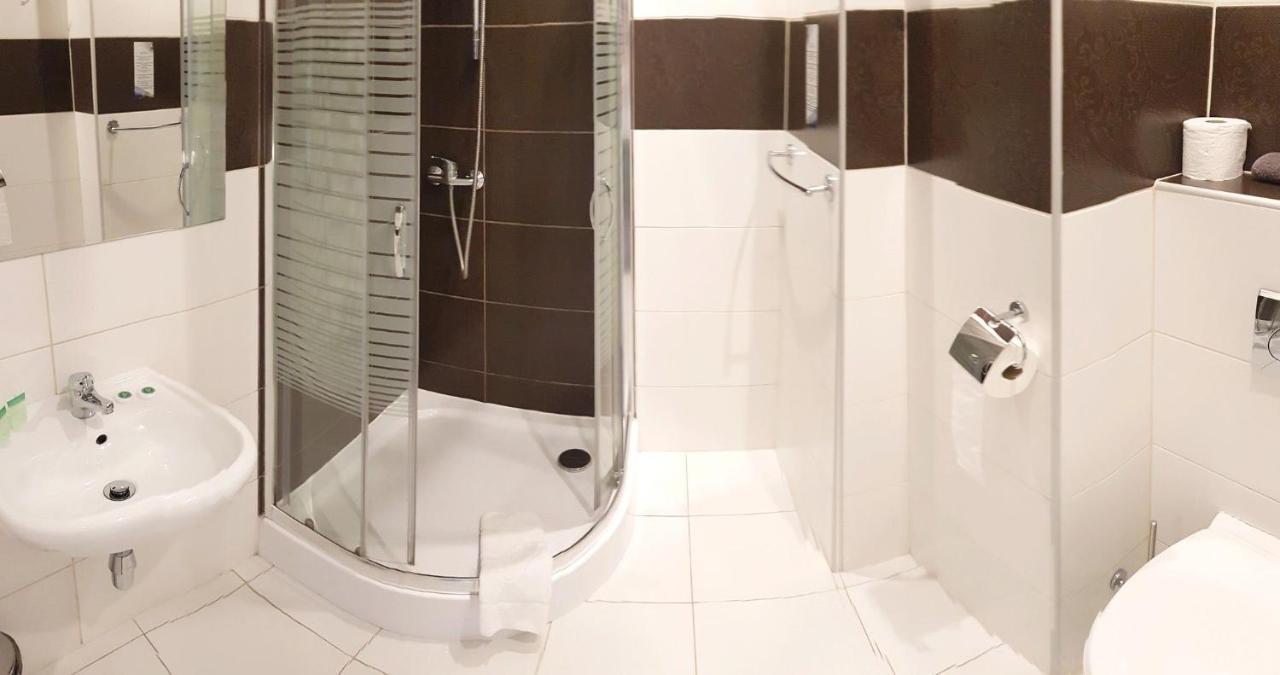 Confero Bed & Breakfast Ниса Екстериор снимка